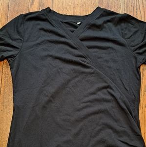 Black maternity and nursing tee